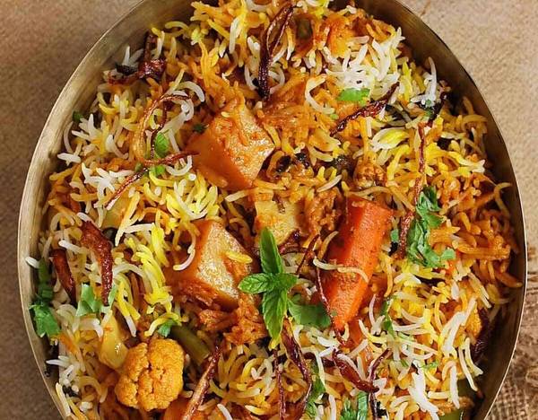 Check Swiggy Dineout Menu Of Z Chaat, Siddhraj Z Square