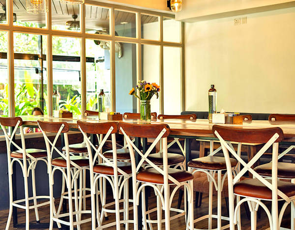 Lavonne Cafe & Patisserie